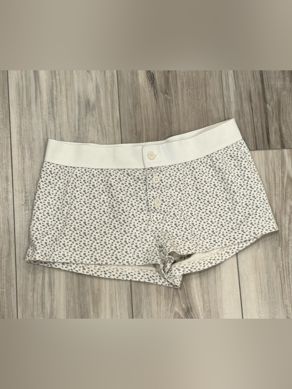Brandy Melville White Floral Button-Front Lounge Shorts